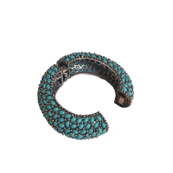 Style Hinged Silver Bracelet With Faux Turquoise Beads Magnetic Clam Closure - Picture 2 of 8